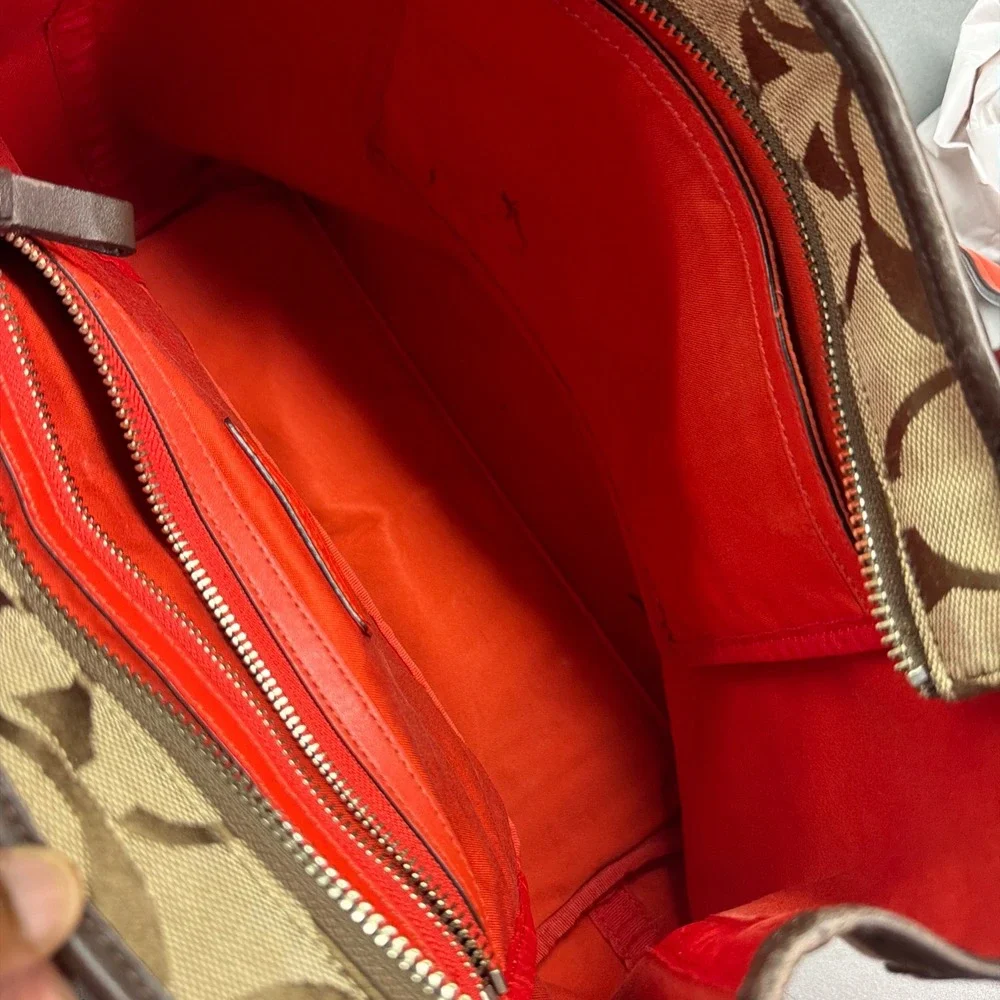 Coach Signature Stripe Canvas Tote Bag Khaki Brown Red Zip Top Shoulder Purse